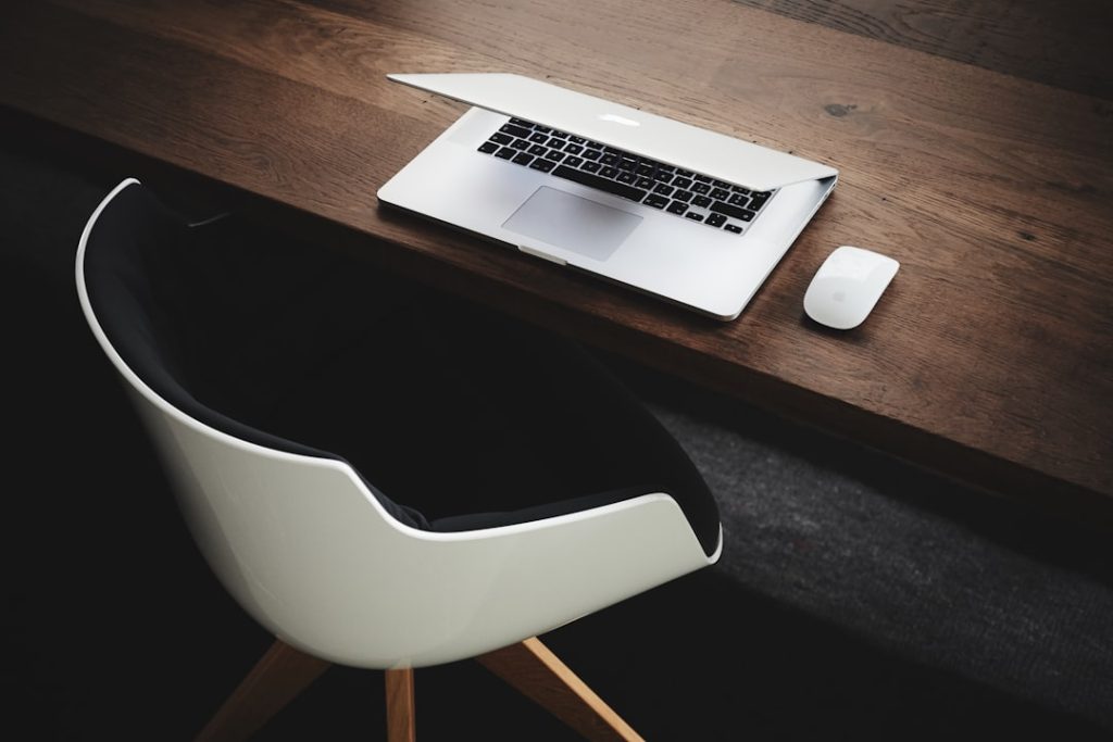 Mastering the First Impression: Your intriguing post title goes here Desktop after work